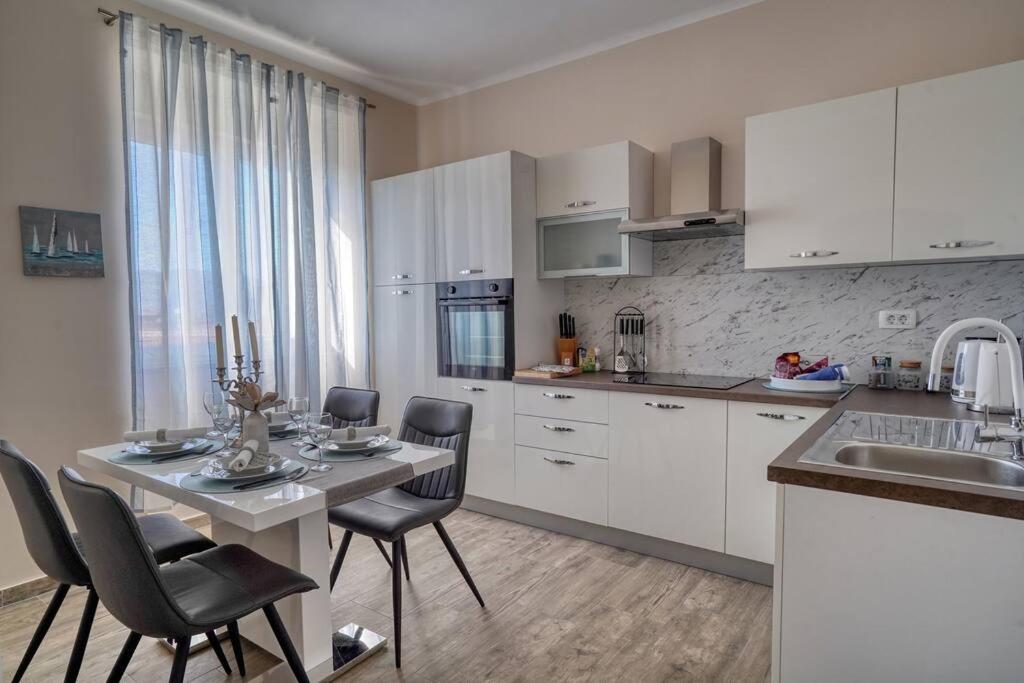 Cozy Modern Apartment Rijeka Eksteriør billede